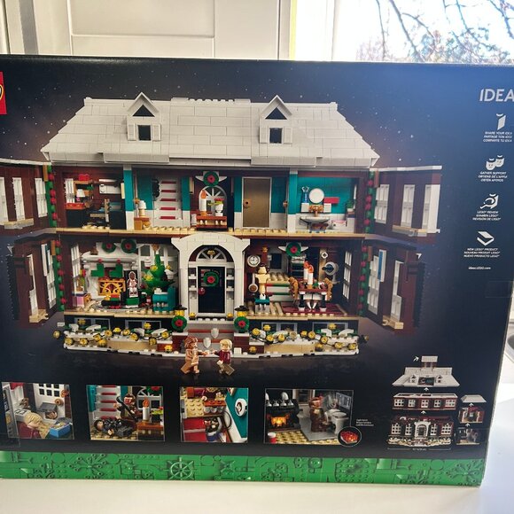 LEGO Home Alone 3957 Piece Building Set 21330 - Picture 2 of 6